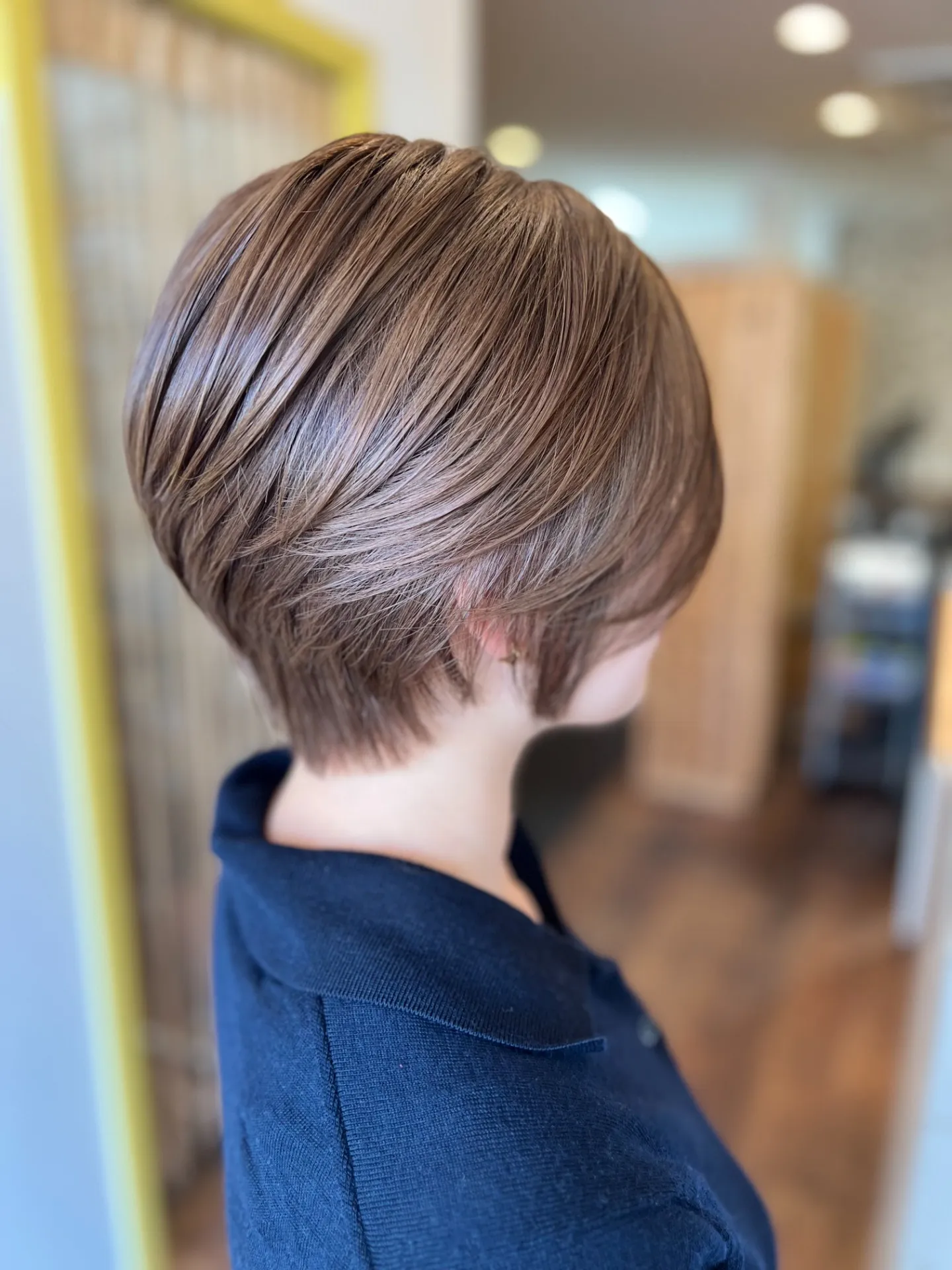 【*2026年 人気髪質改善サロン*】ショートもおすすめ★高崎で美容院なら技術力とセンスが光る今日の彼女の髪は魔法的